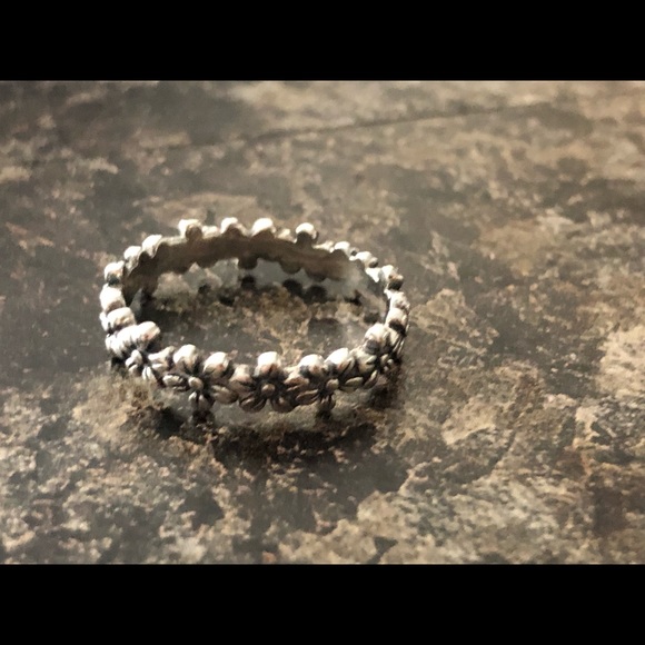 Flower sterling silver ring - Picture 2 of 4
